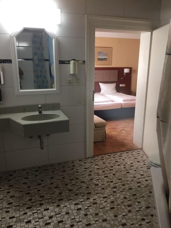 Hotel Starkenburger Hof Heppenheim  Buitenkant foto